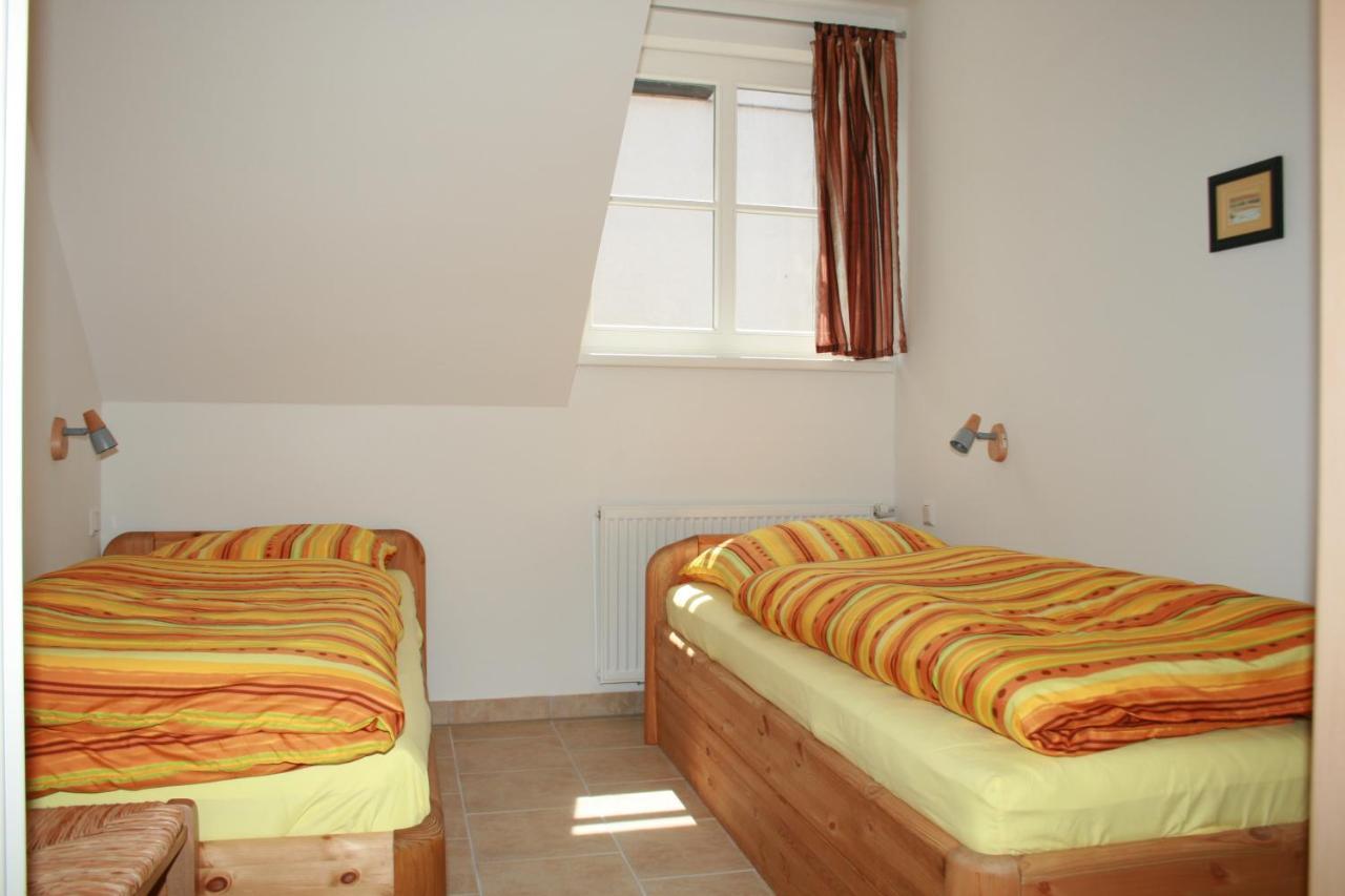 Ferienresidenz Am Strom Apartment Росток Екстериор снимка